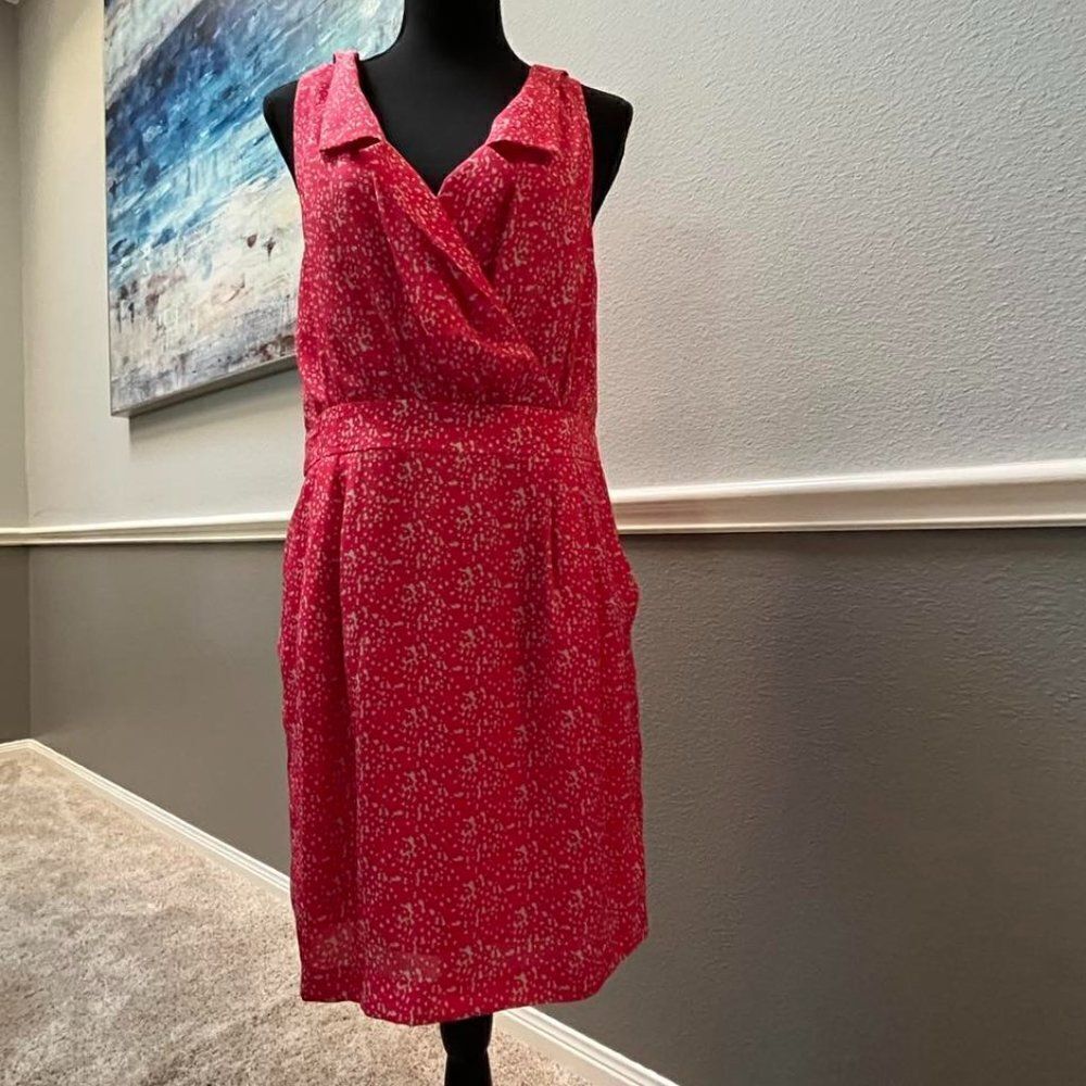 BCBGeneration dress V-neck Button closure at the back Pink-crimson color size 12